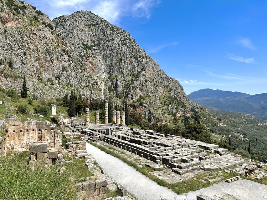 Mystic Delphi Private Tour - One hour among Delphi’s temples and monuments