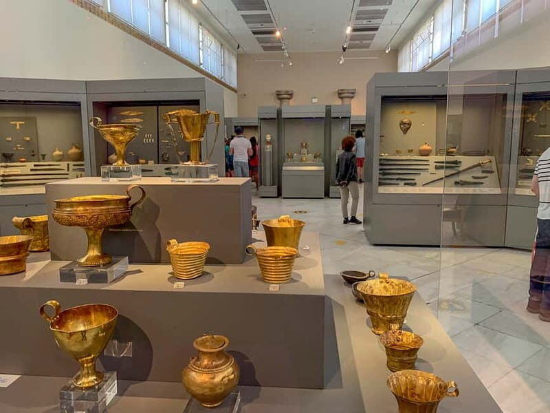 National Archeological Museum Private Tour with Admission - The Antikythera mechanism: the headline object that still sparks questions