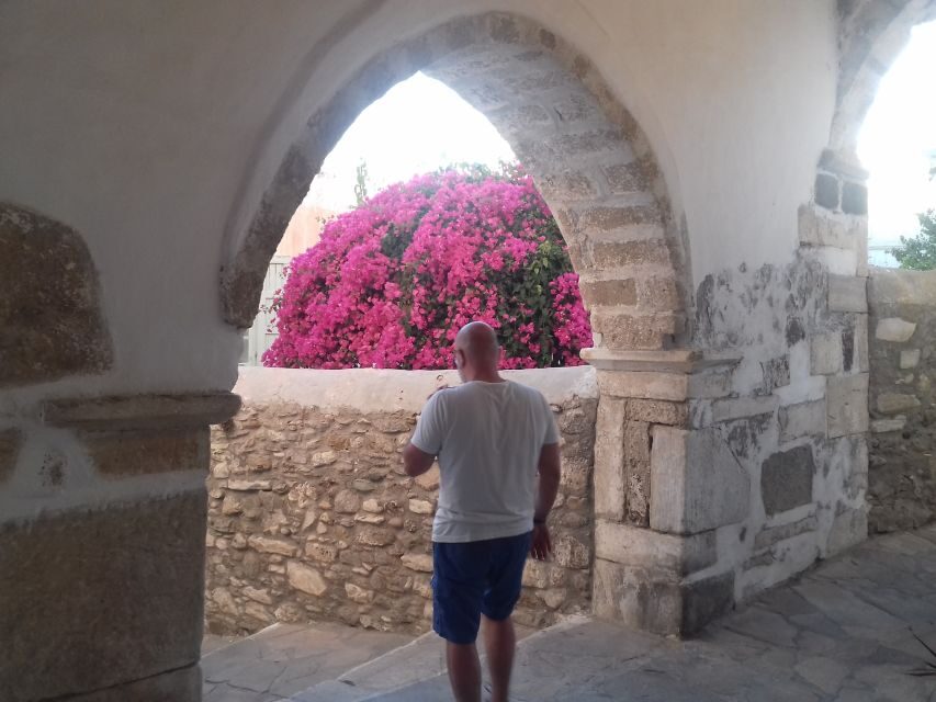 Naxos Castle Walking Tour and Sunset at the Portara - Practical advice to make your evening smoother