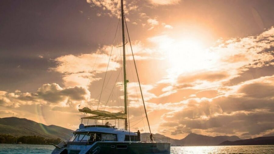 Naxos: Catamaran Cruise with Lunch & Drinks - Practical tips so you enjoy it from start to finish