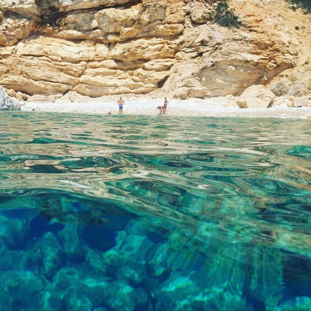 Naxos: Catamaran Cruise with Lunch & Drinks - Lunch on the Aegean: what you’ll eat and why it’s better on a boat