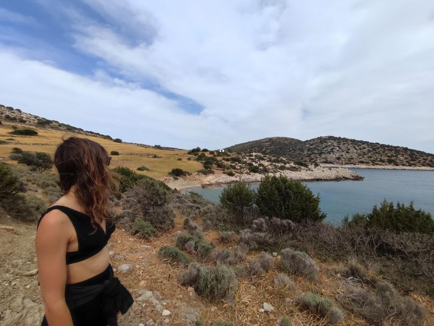 Naxos: Explore the cave of the unspoiled south-east coast! - A village meal after the hard work