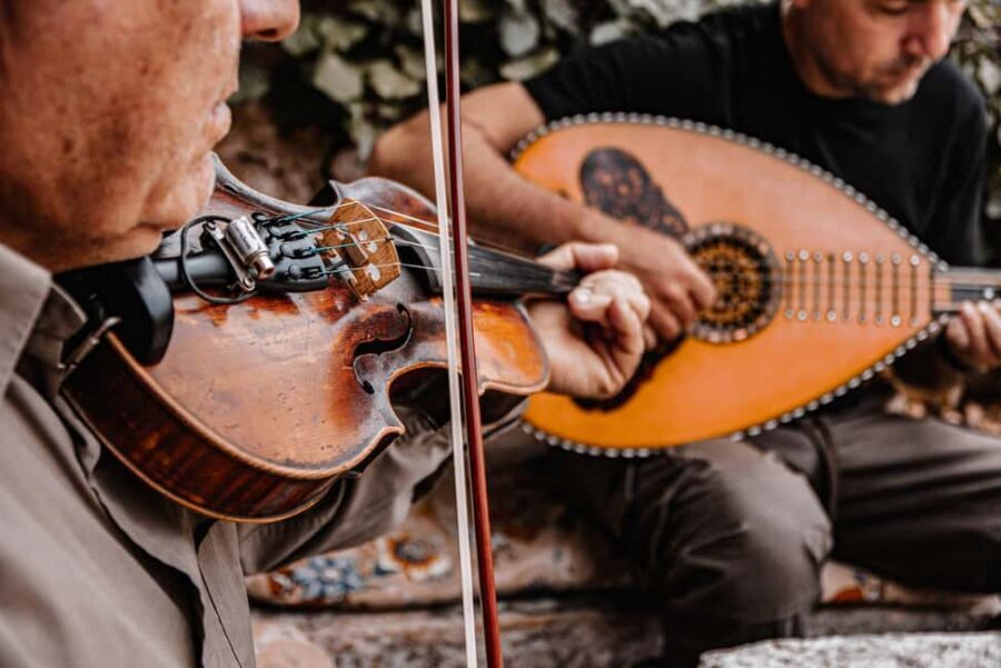 Naxos: Family Farm-table Cooking, Kouros Tour & Live Music - Where the Kouros of Melanes meets a real working farm