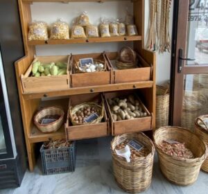 Naxos: Food Walking Tour & Cooking Class with Meal & Drinks - Chora Castle Alleys: Venetian-Era Naxos You Can Walk Through