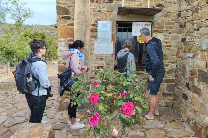Naxos Half Day History and Culture Guided Tour - Getting started at Naxos Port: easy meeting point, quick rhythm