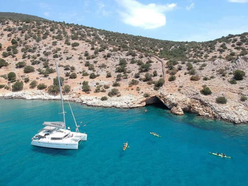 Naxos: Naxos Catamaran Sailing Cruise with Lunch and Drinks - The Santa Maria catamaran: comfort that actually matters