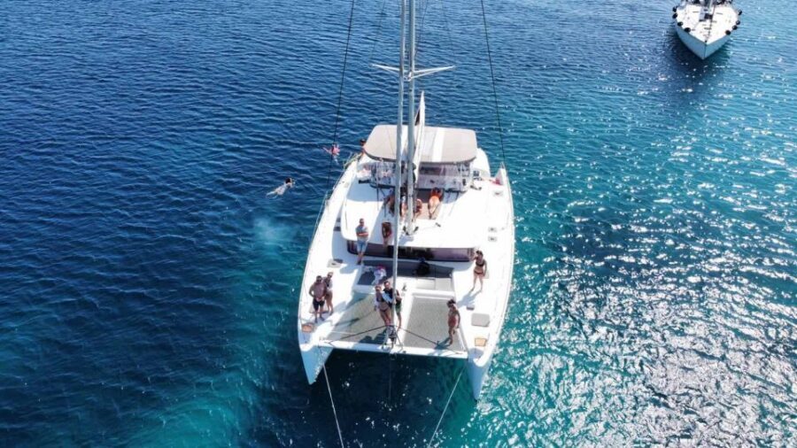 Naxos: Naxos Catamaran Sailing Cruise with Lunch and Drinks - Lunch onboard: homemade Greek food with the right pacing