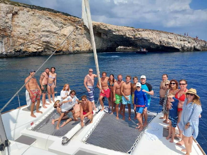 Naxos: Naxos Catamaran Sailing Cruise with Lunch and Drinks - Drinks and the onboard vibe: relaxing without feeling stiff