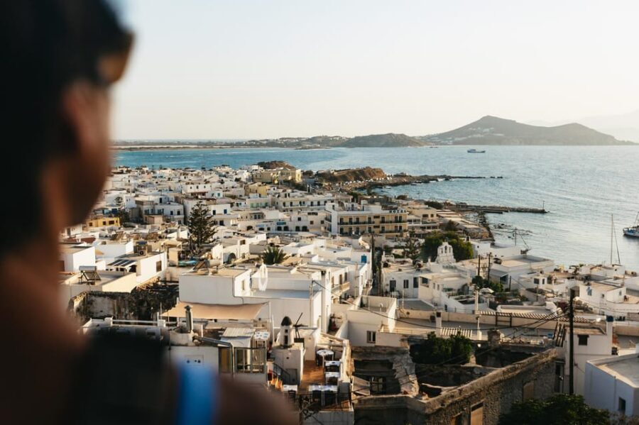 Naxos: Naxos Town Food Tour with Tastings and Wine - Cheese tasting with wine: the smart way to learn Naxos flavors