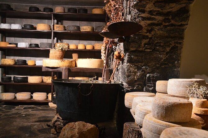 Naxos Old Town Private Food Tour with Dinner and Pickup - Key highlights you’ll feel right away