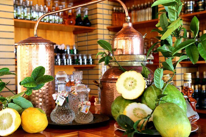 Naxos Old Town Private Food Tour with Dinner and Pickup - Price and logistics: what you’re paying for