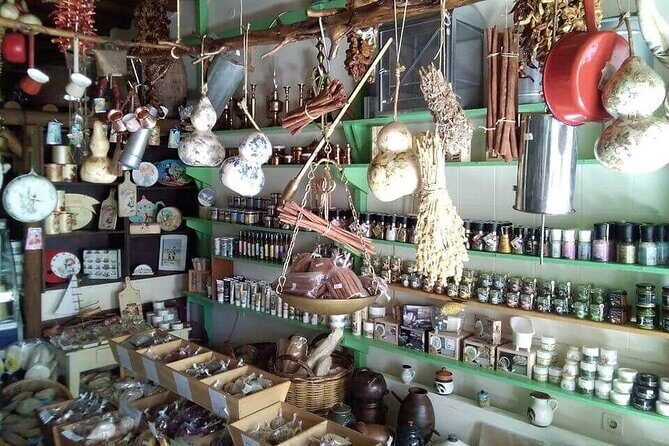 Naxos Old Town Private Food Tour with Dinner and Pickup - 4 hours in Naxos: the walking reality