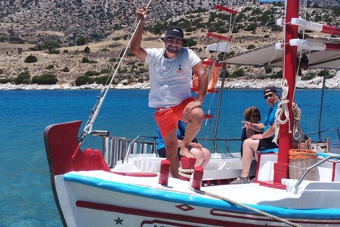 Naxos: Short Private Boat Trip to Rina's Cave - Key Highlights at a Glance