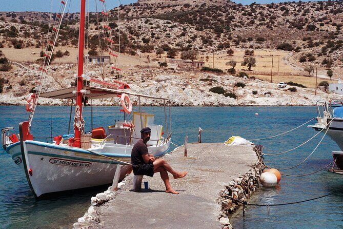 Naxos: Short Private Boat Trip to Rina's Cave - The “extra bay” stops: why the captain’s choices are a feature