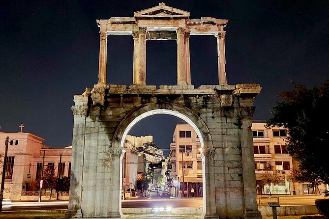Night Tour of the City of Athens with Guide in Spanish - Plaka, the cathedral, and the route into older Athens