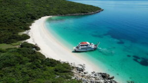 Nydri: Island Hopping Boat Cruise with Beach BBQ Lunch - Cave of Papanikolis: swim inside Greece’s famous sea cave