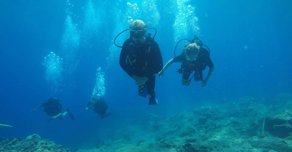 Oia: 2 Guided Scuba Dives off Santorini for Certified Divers - From Oia to the Caldera by road and speedboat