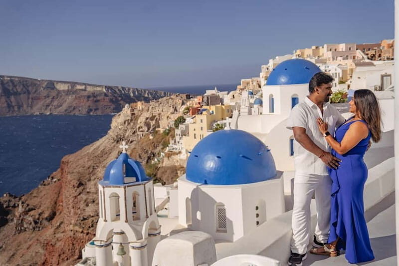 Oia: Couple Photoshoot Seprate Entrance to Blue Dome - How the private photoshoot works (and why it’s worth it)
