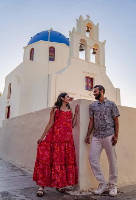 Oia: Couple Photoshoot Seprate Entrance to Blue Dome - Timing: what 30 minutes really means on Santorini time
