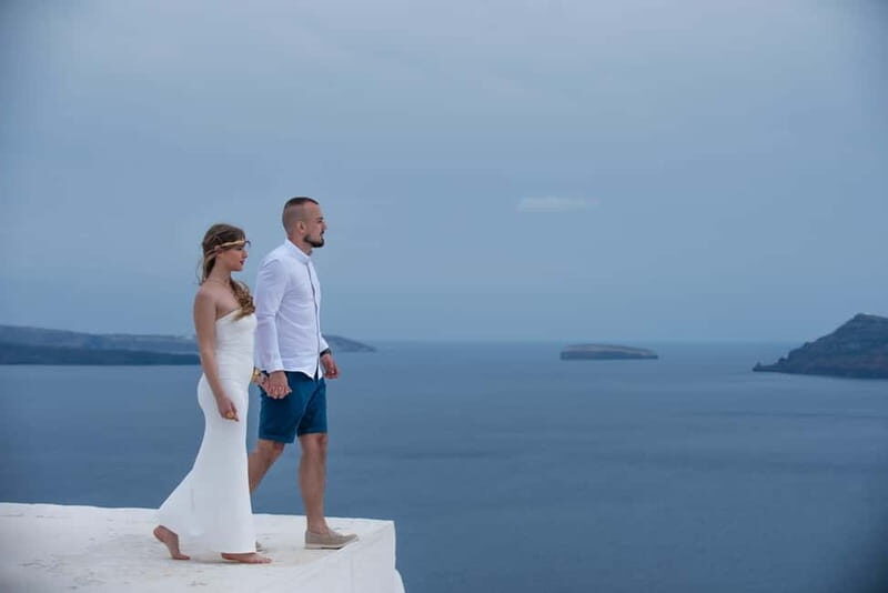 Oía: Santorini Professional Photoshoot with Edited Photos - Iconic domes and the value of avoiding the wrong crowds