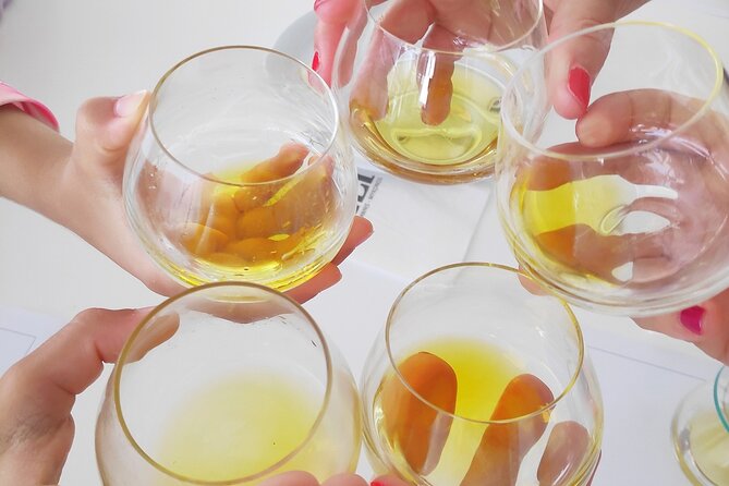 Olive Oil Tasting at the Mykonian Farm - What extra virgin really means