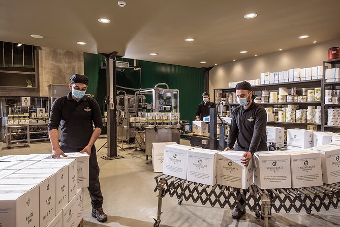 Olive Oil Tasting in Crete - Learning What Labels and Storage Really Tell You