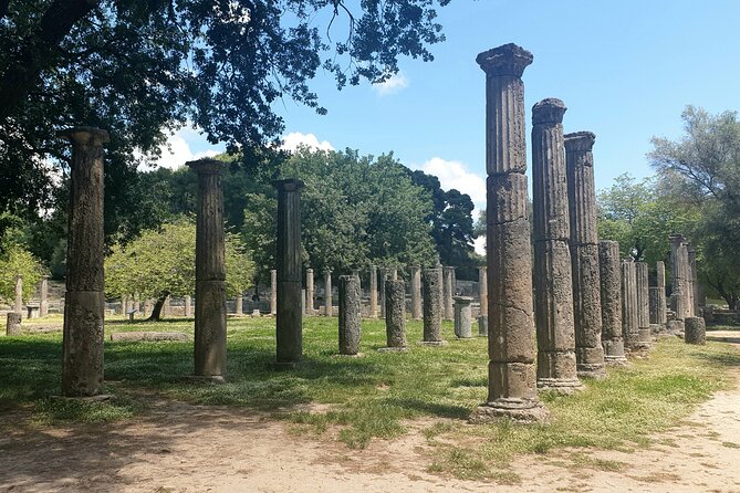 Olympia Skip-The-Lines private tour with official tourist guide - Guide quality and the English-language experience
