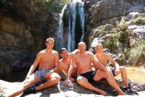 Olympus Lagoons - Enjoy nature and explore - First lagoon in a narrow canyon: 45 minutes to swim and explore
