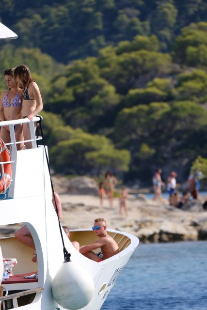 Ouranoupoli : Mount Athos & Banana beach - Why this cruise works as a Mount Athos introduction