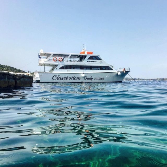 Ouranoupoli: Mount Athos Sightseeing Glass-Bottom Boat Tour - Sometimes You Meet the People Behind the Monasteries