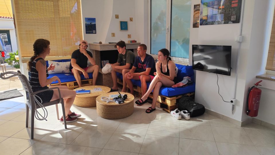 PADI Scuba Diving Program for Beginners in Peloponesse - From wetsuit fitting to shallow-water practice