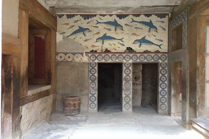 Palace of Knossos - Early Morning Ticket and avoid crowds - Meeting the guide and entering the palace
