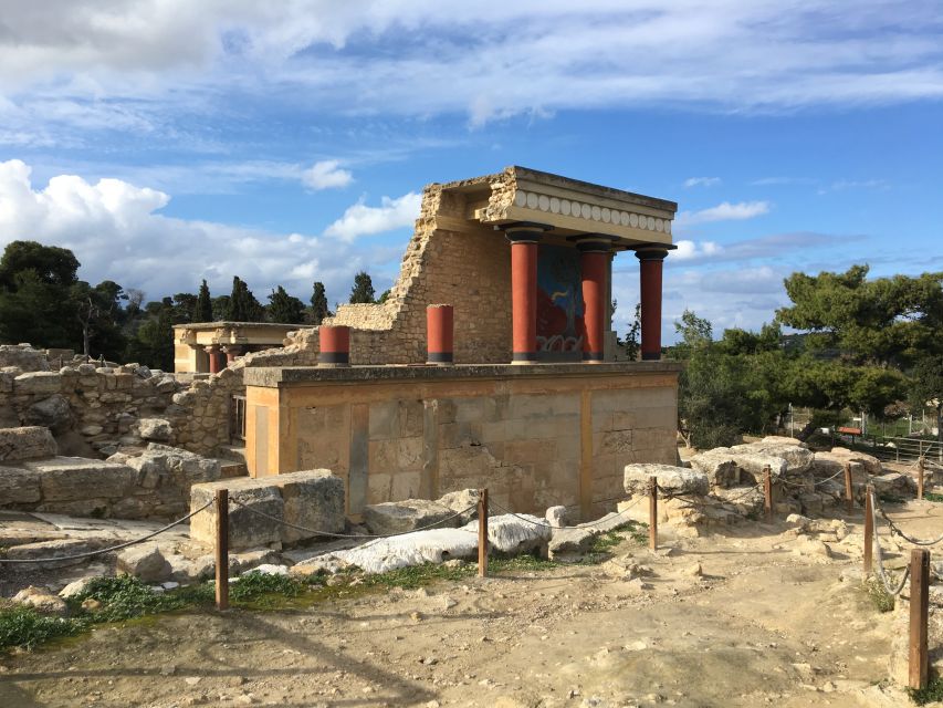 Palace of Knossos Small Group Tour - Key points to know before booking
