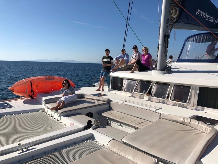 Paros: Catamaran Cruise with Swimming, Meal and Drinks - Key takeaways