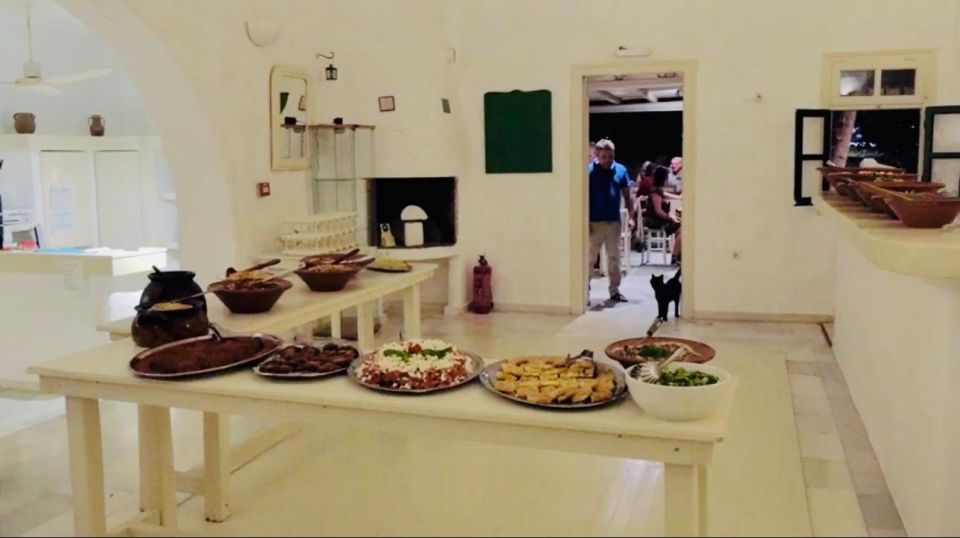 Paros: Greek Night with Food, Wine & Dancing - What the three hours are likely to feel like