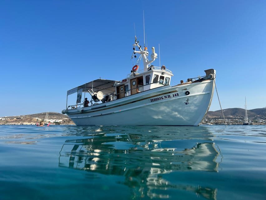 Paros: Highlights Tour with Fishing & Tasting in Naoussa - Meet the crew: Captain Thanasis Sarris and Panos