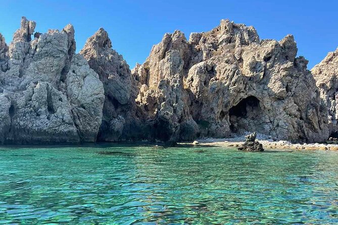PAROS Private premium boat trip to Antiparos & Despotiko islands - Clear water at the Blue Lagoon