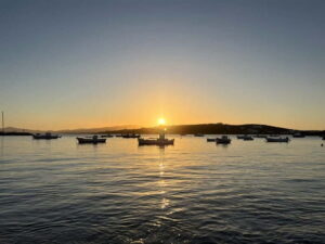 Paros: Sunset Boat Trip with Soft Drinks and Local Wine - Finding Eurodivers and the Meeting Point Near Pounda Port