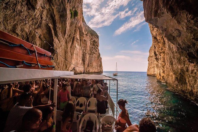 Paxos Antipaxos Blue Caves Cruise from Corfu - Sailing the West Coast of Paxos: White Sand Beaches and Rocky Views