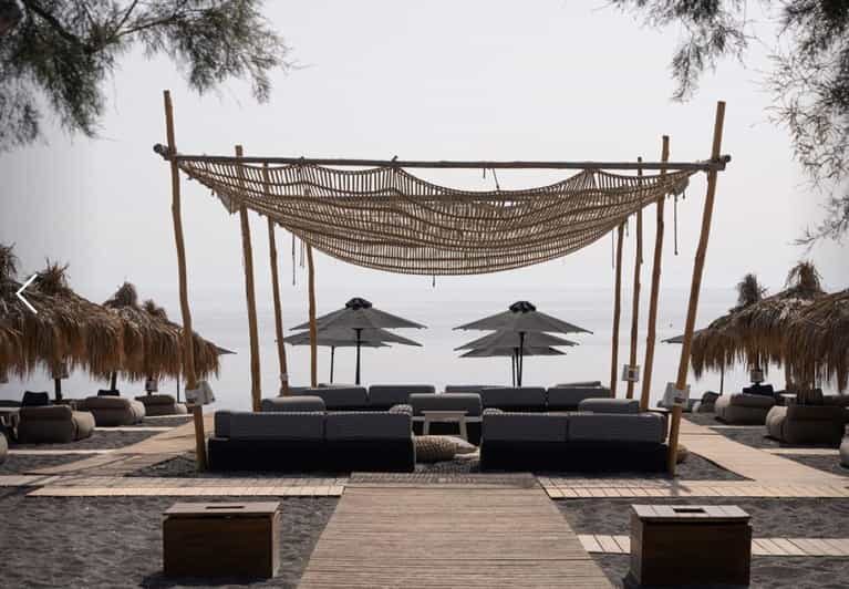 Perivolos: Beach Experience at Wet Stories - The bar restaurant: Mediterranean dishes and signature cocktails