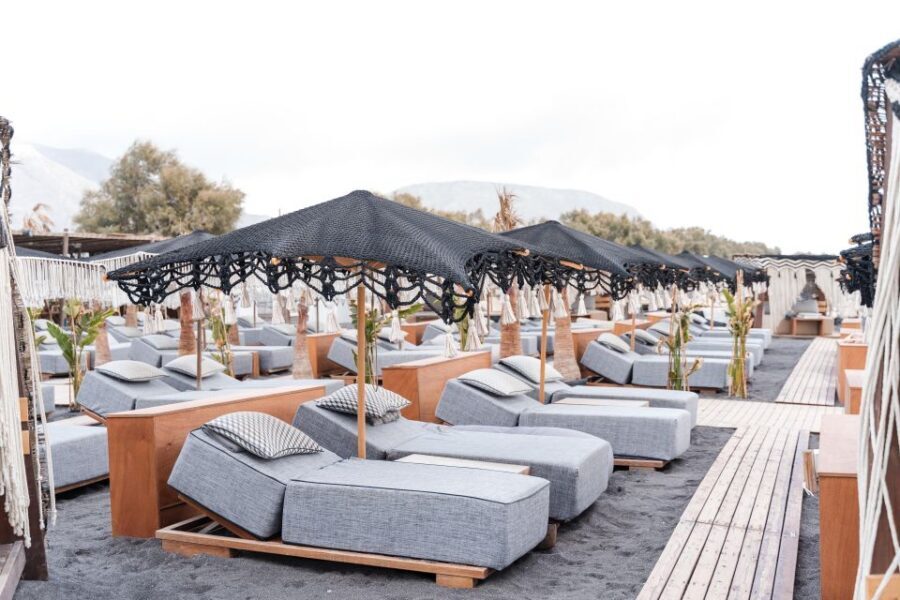 Perivolos Beach: Sun-Bed Experience FortyOne Bar Restaurant - What’s Actually Included (So You Don’t Get Surprised)
