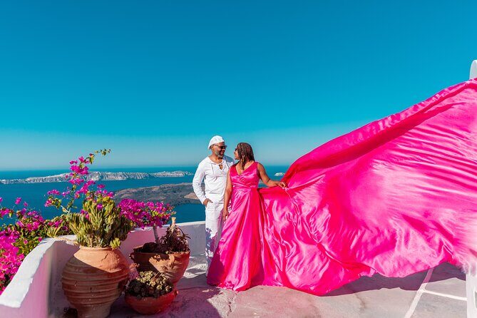 Photoshoot in Flying Dresses in Santorini - Changing Without Chaos: The Portable Tent Setup
