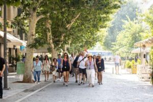 Piraeus Port: Acropolis Museum and Parthenon Mythology Tour - Where the day starts: Piraeus Port pickup that affects everything