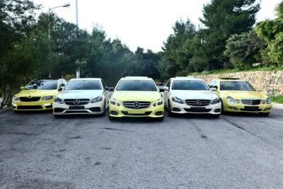 Piraeus port to Athens Airport - A private car that suits small groups