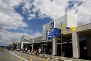 Piraeus Port To Athens Airport Private Departure Transfer - The 45–50 km Drive to Eleftherios Venizelos: What Happens in Real Life