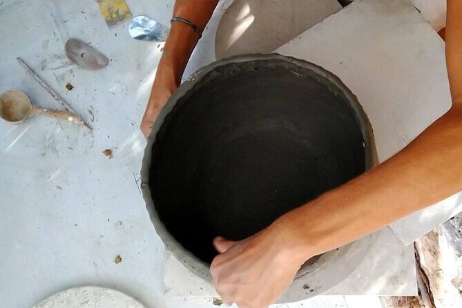 Playing and Creating with Clay 3 Hours Pottery Class - A Simple 3-Hour Plan in Pounta, Paros