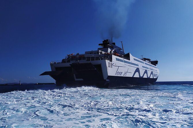 Port of Piraeus to Athens City Centre - The 35-minute ride to central Athens: what to expect