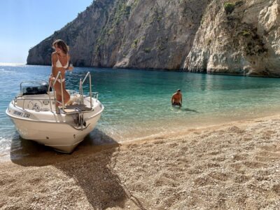 Porto Vromi: Cruise to Navagio, Turtle island & Keri Caves - White Beach, Sfogio, and the first caves