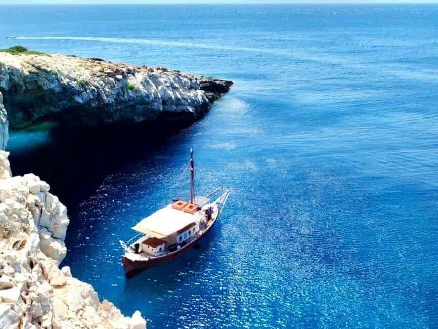 Pounta: A boat trip to the Pirate Cave - Pirate Cave at Sunset: The Vibe You’re Actually Signing Up For