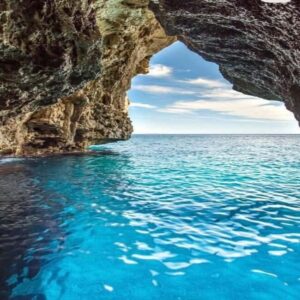 Pounta: A boat trip to the Pirate Cave - The 17:30 Departure From Pounta (and Why It Matters)